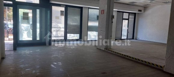 358m² Commercial property in Catania, Italy No. 322823 16