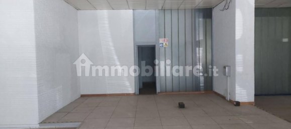 358m² Commercial property in Catania, Italy No. 322823 10