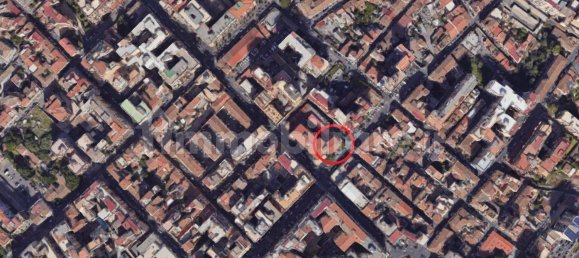 358m² Commercial property in Catania, Italy No. 322823 20