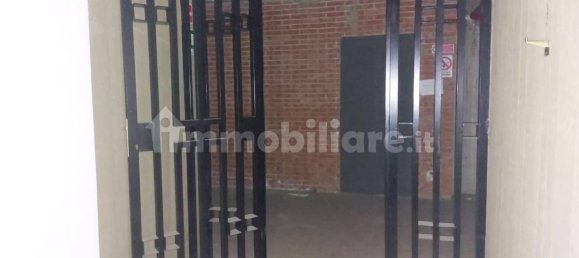 358m² Commercial property in Catania, Italy No. 322823 13