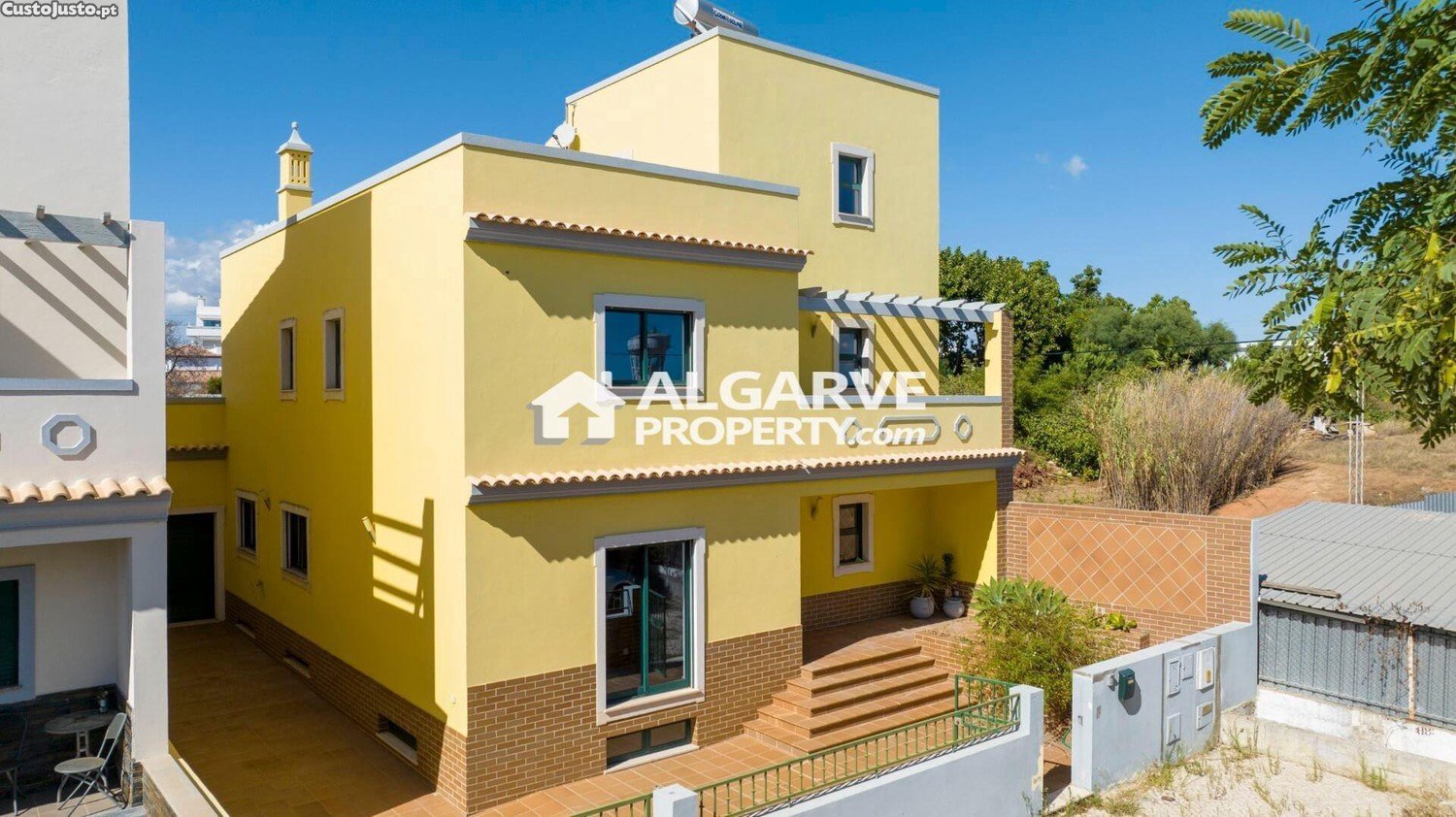 4 bedrooms House in Quelfes, Portugal No. 93093