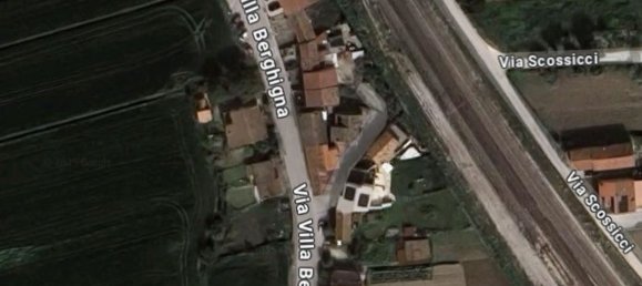 Квартира с 4 комнатами в Лорето, Италия № 101758 3