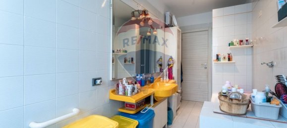 Квартира с 2 спальнями в Понте Сан Пьетро, Италия № 317367 10