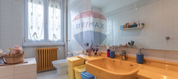 Квартира с 2 спальнями в Понте Сан Пьетро, Италия № 317367 12