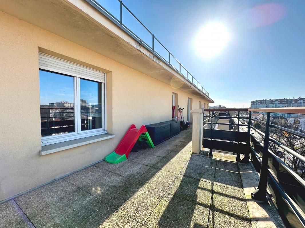 3 Schlafzimmer Wohnung in Epinay-sur-Seine, France, Nr. 127748