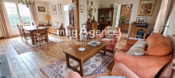 4 bedrooms House in Maintenon, France No. 48038 3