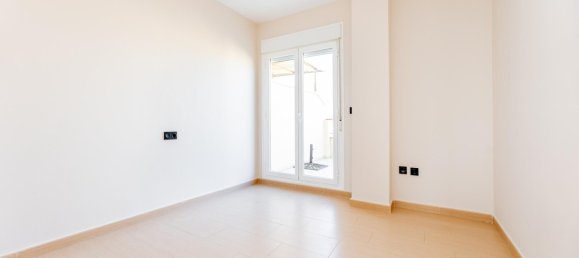 2 bedrooms Penthouse in Granada, Spain No. 141353 20