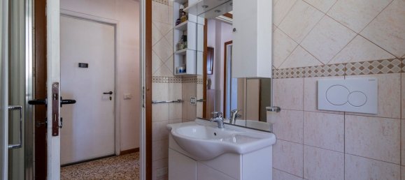 Квартира с 2 спальнями в Комо, Италия № 380596 14