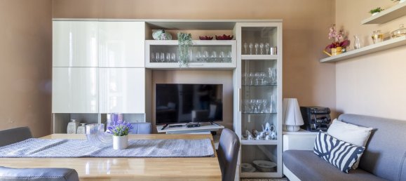 Квартира с 2 спальнями в Комо, Италия № 380596 3