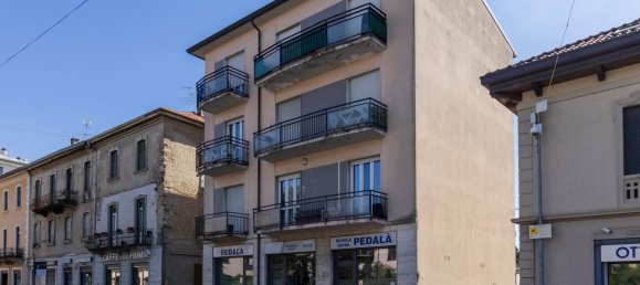 Квартира с 2 спальнями в Комо, Италия № 380596 24