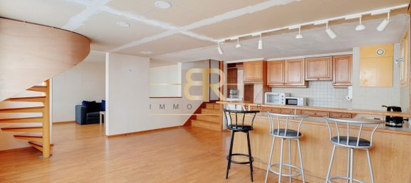 3 bedrooms Duplex in Villejuif, France No. 176762 2