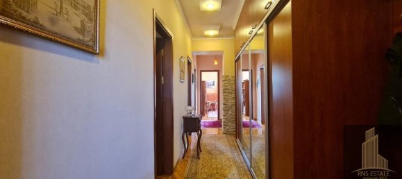 4 bedrooms Apartment in Sabail, Azerbaijan No. 2365 7