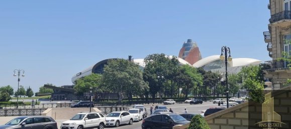 4 bedrooms Apartment in Sabail, Azerbaijan No. 2365 12