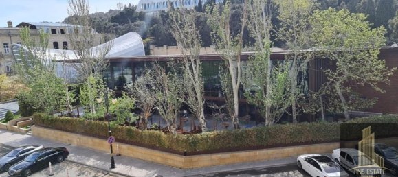 4 bedrooms Apartment in Sabail, Azerbaijan No. 2365 6