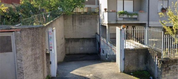 4 rooms Apartment in Rome, Italy No. 201472 2