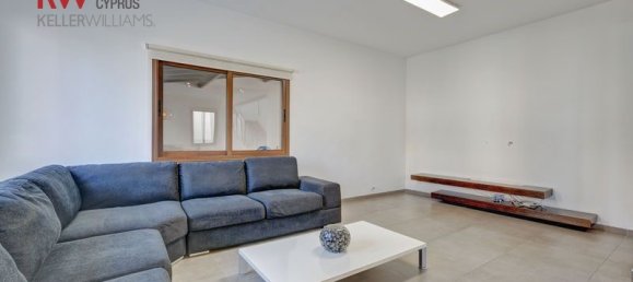 Вилла с 4 спальнями в Ларнака, Кипр № 26053 5