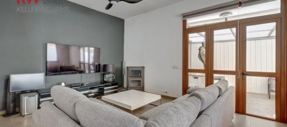 Вилла с 4 спальнями в Ларнака, Кипр № 26053 4