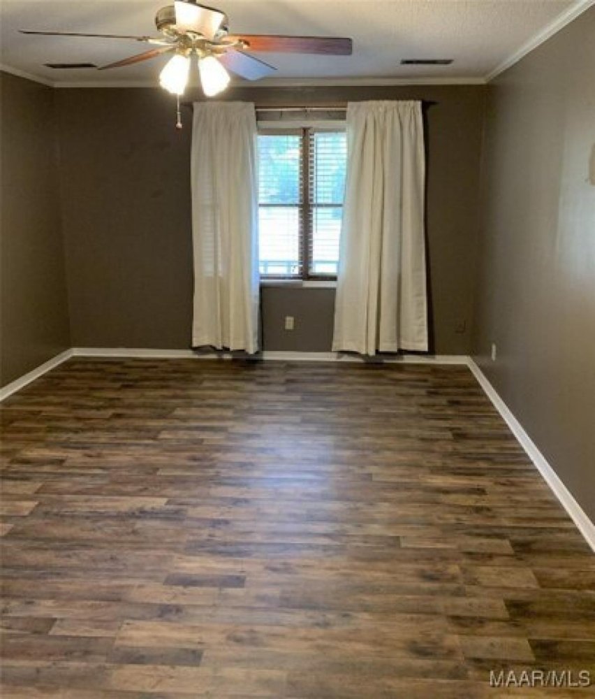 3 bedrooms House in Elba, USA No. 391314