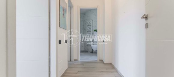 3-Zimmer Doppelhaus in Guanzate, Italy, Nr. 269376 8