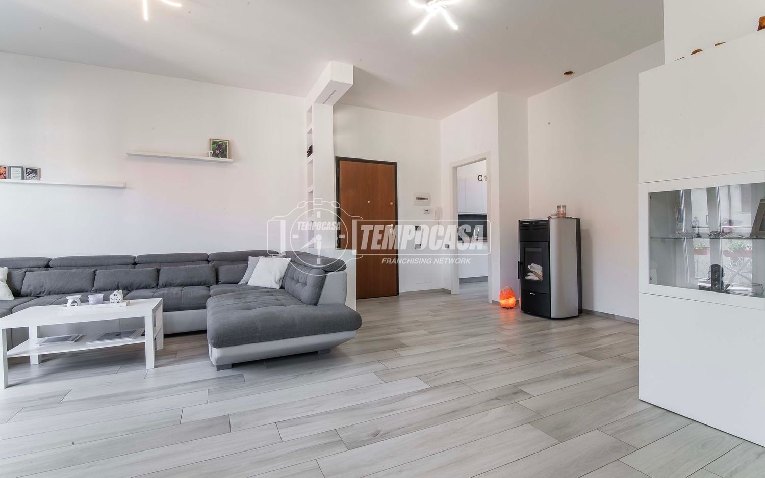 3-Zimmer Doppelhaus in Guanzate, Italy, Nr. 269376