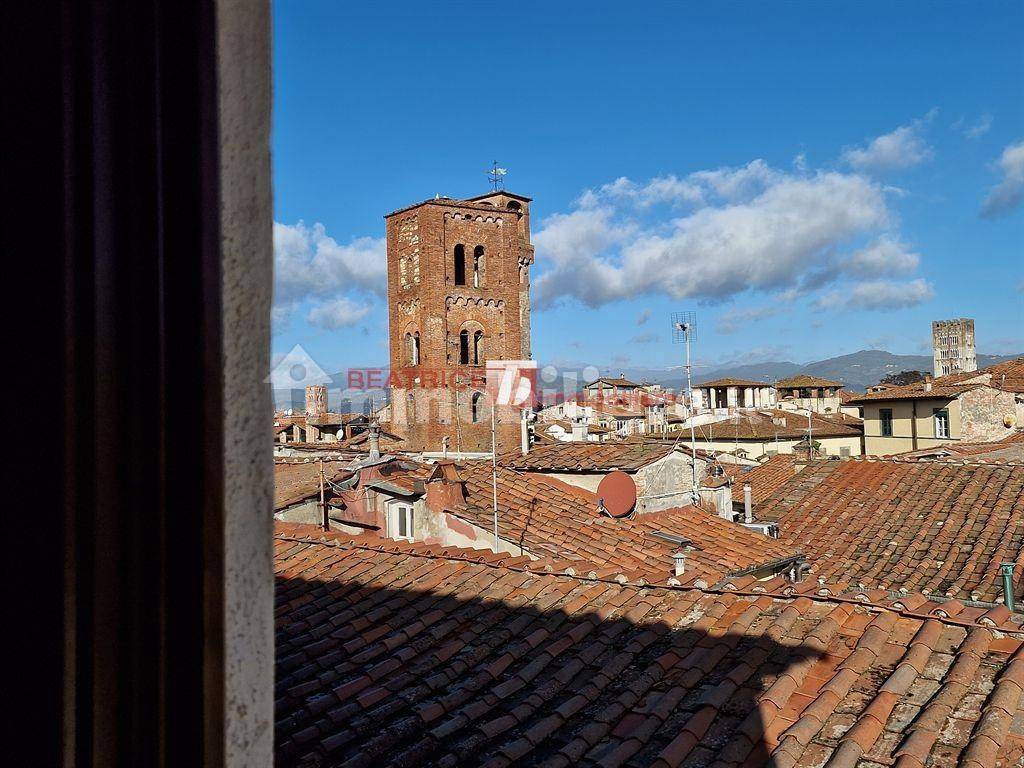 2 bedrooms Apartment in Lucca, Italy No. 15159
