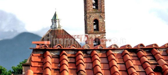 2 bedrooms Apartment in Lucca, Italy No. 15159 6