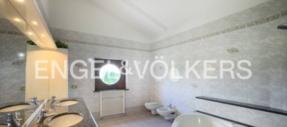 3 bedrooms Villa in Sant'Ambrogio di Valpolicella, Italy No. 128418 7