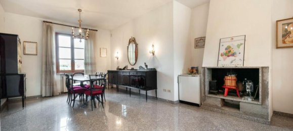 5 bedrooms Villa in Montepulciano, Italy No. 55633 12