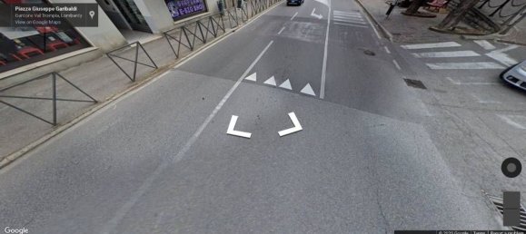 Oficina en Gardone Val Trompia, Italy 175 m² No. 370585 8