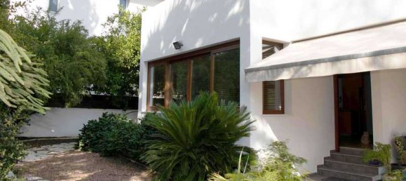 4 bedrooms Commercial property in Strovolos, Cyprus No. 17867 7