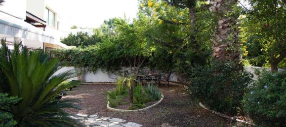 4 bedrooms Commercial property in Strovolos, Cyprus No. 17867 8