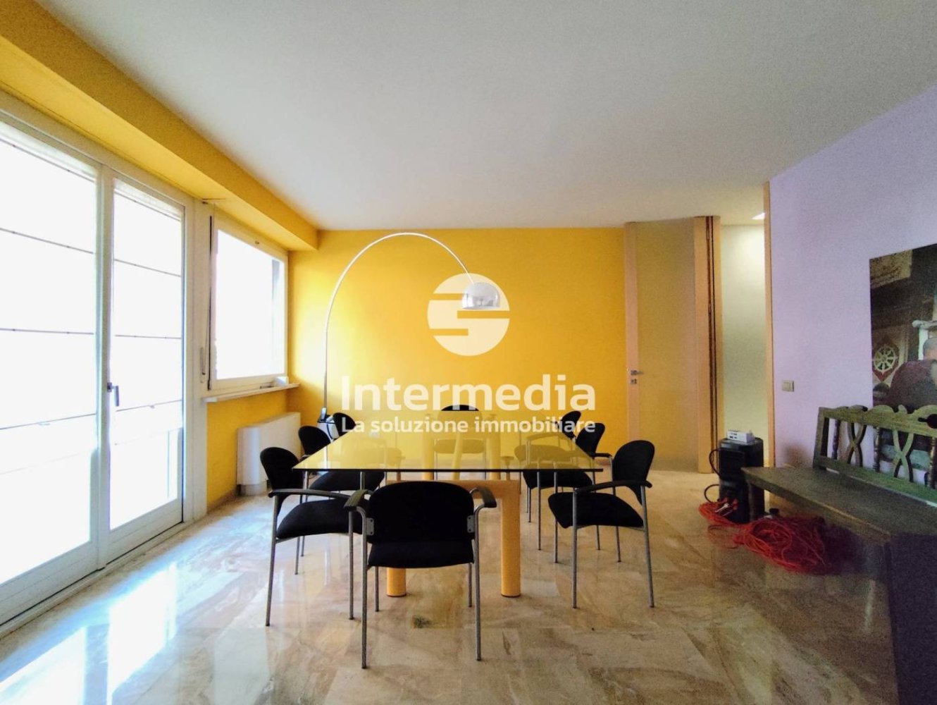 4 rooms Office in Brescia, Italy No. 174591