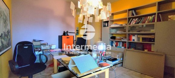 4 rooms Office in Brescia, Italy No. 174591 5