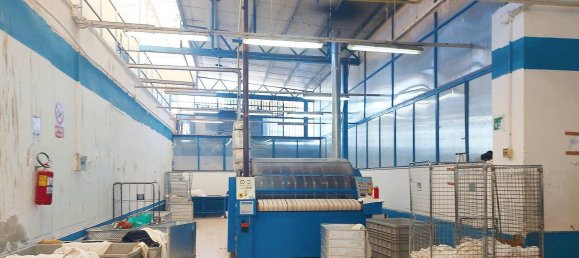 2 rooms Warehouse in Naples, Italy No. 12492 13