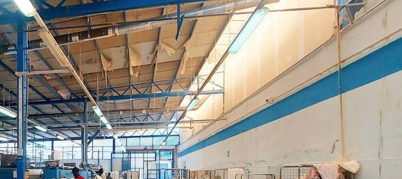 2 rooms Warehouse in Naples, Italy No. 12492 12