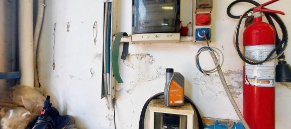 2 rooms Warehouse in Naples, Italy No. 12492 11