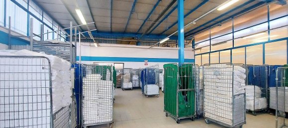 2 rooms Warehouse in Naples, Italy No. 12492 15