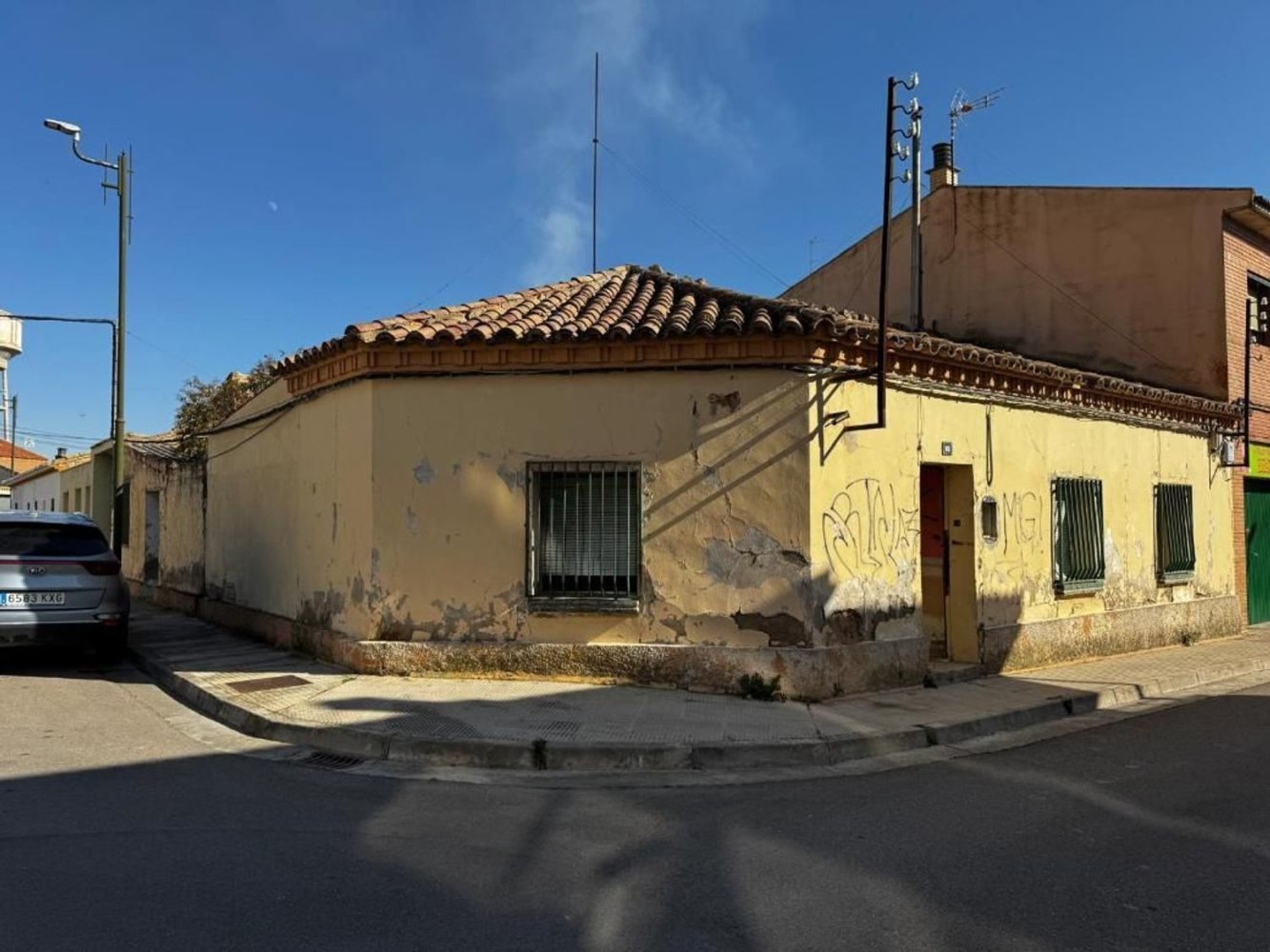 6 bedrooms House in Villanueva de Gallego, Spain No. 63814