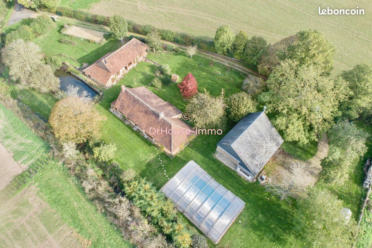 Casa de 4 dormitorios en Vendome, France No. 50881