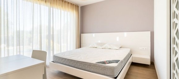 4 bedrooms Villa in Claira, France No. 202957 10