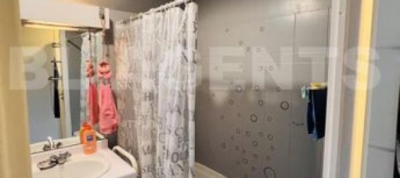 Casa de 3 dormitorios en Sevran, France No. 357084 14