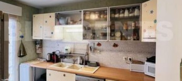 Casa de 3 dormitorios en Sevran, France No. 357084 6