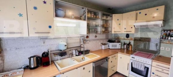 Casa de 3 dormitorios en Sevran, France No. 357084 5