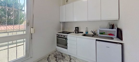 Estudio en Metz, France No. 320068 3