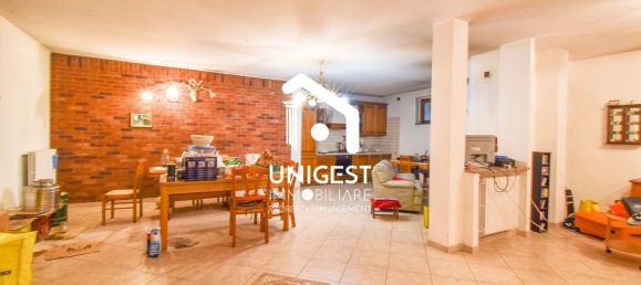 14 Schlafzimmer Villa in Orbassano, Italy, Nr. 71873 21