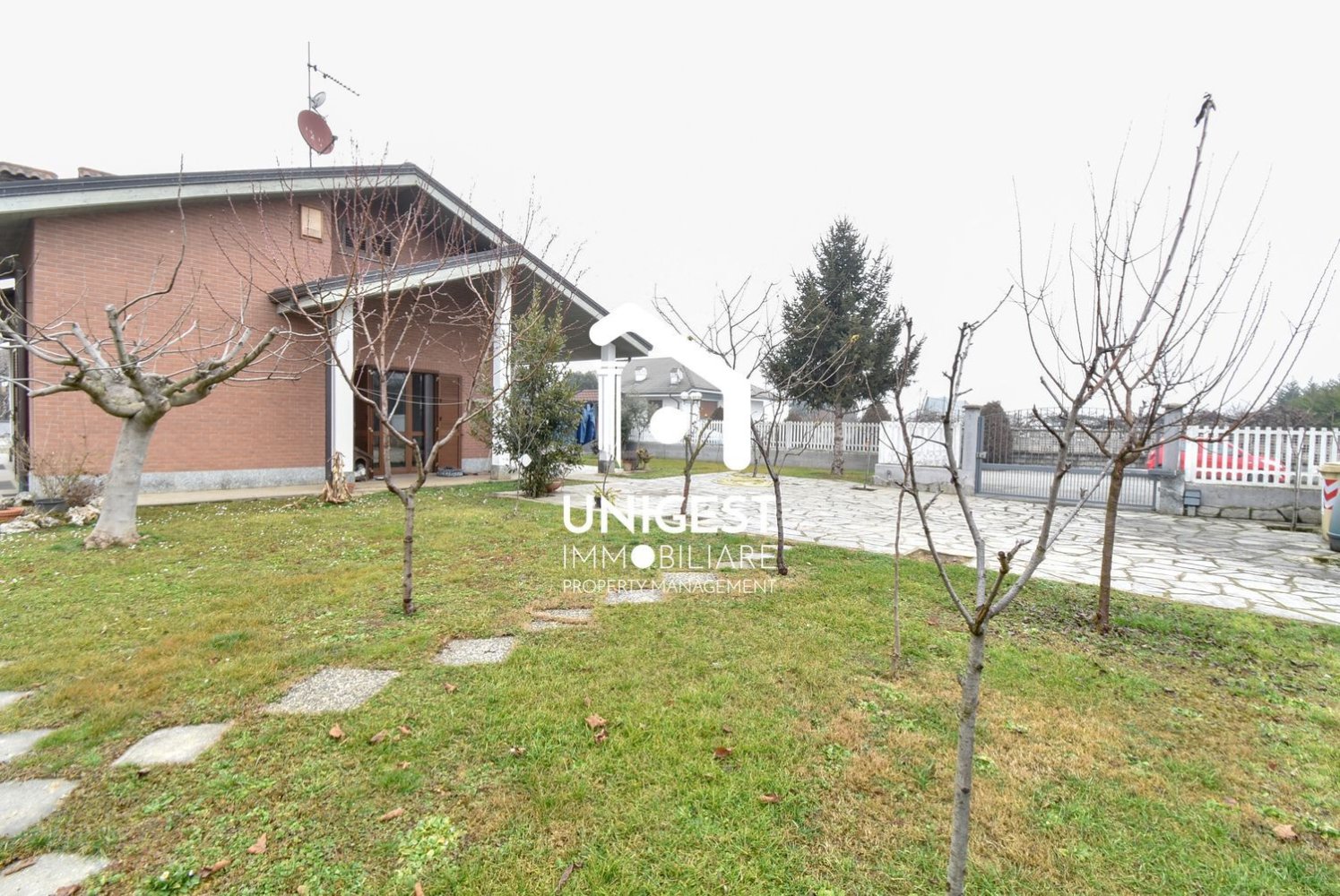 14 Schlafzimmer Villa in Orbassano, Italy, Nr. 71873