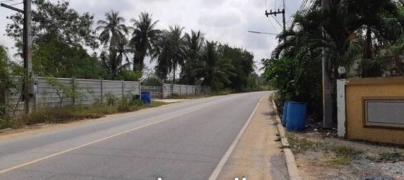 10494m² Commercial property in Bang Lamung, Thailand No. 15835 4