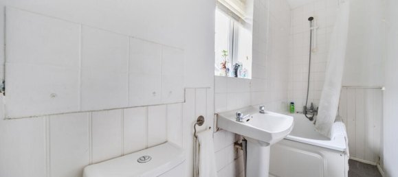 1 bedroom Apartment in London, United Kingdom No. 7768 7