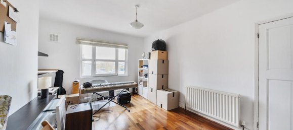 1 bedroom Apartment in London, United Kingdom No. 7768 3