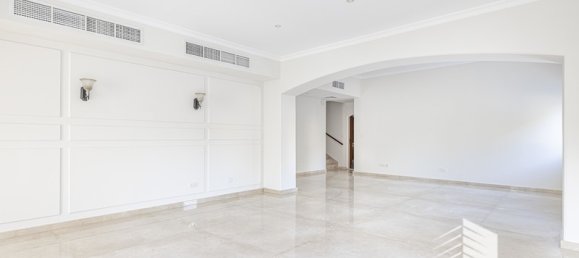 4 bedrooms Villa in Meadows, UAE No. 6914 11